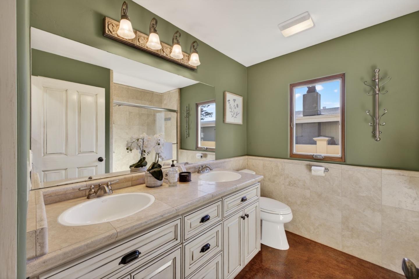 Detail Gallery Image 18 of 35 For 329 Los Altos Dr, Aptos,  CA 95003 - 3 Beds | 2 Baths