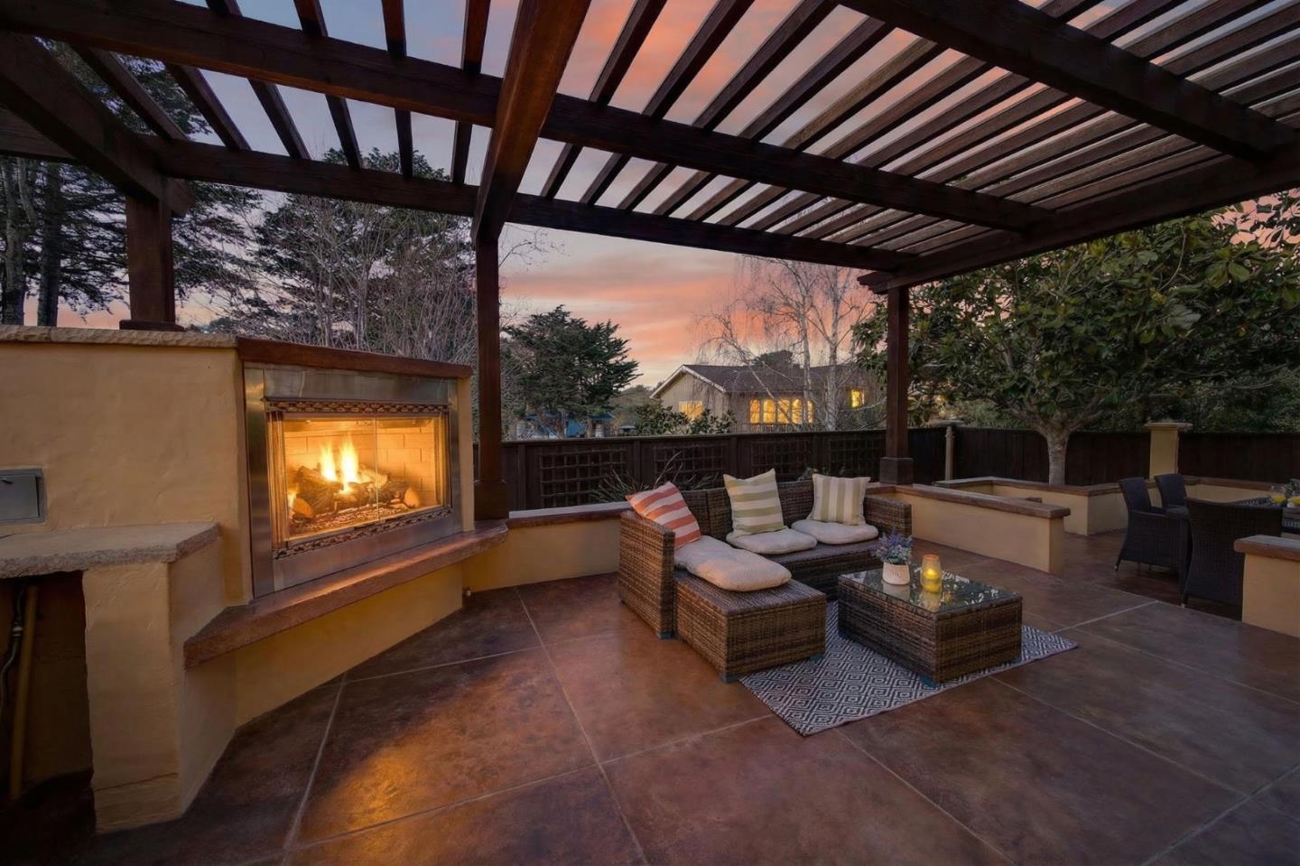 Detail Gallery Image 24 of 35 For 329 Los Altos Dr, Aptos,  CA 95003 - 3 Beds | 2 Baths