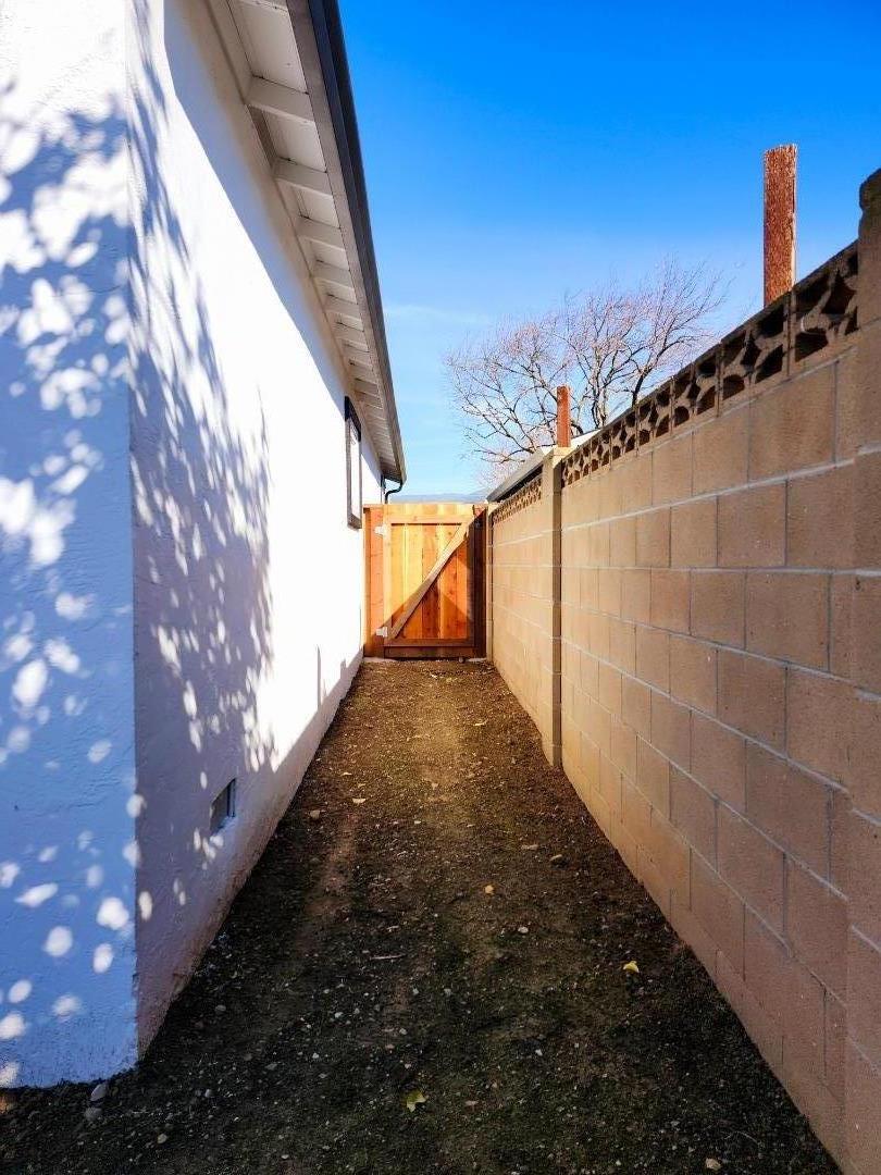 Detail Gallery Image 4 of 21 For 267 Pennyhill Dr, San Jose,  CA 95127 - 3 Beds | 2 Baths