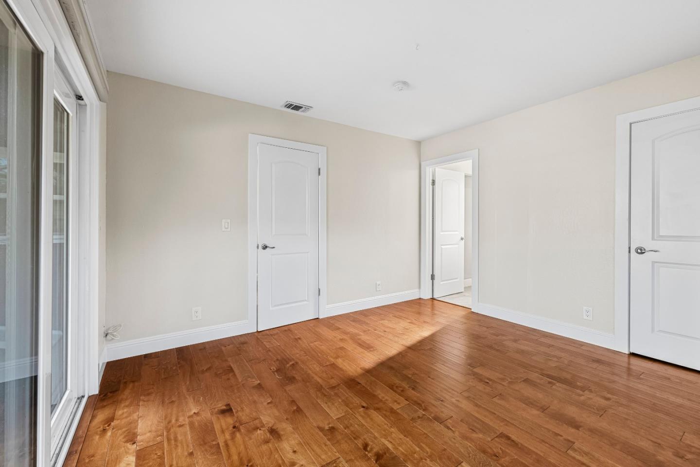 Detail Gallery Image 20 of 26 For 25 W Central Ave, Morgan Hill,  CA 95037 - 3 Beds | 2 Baths