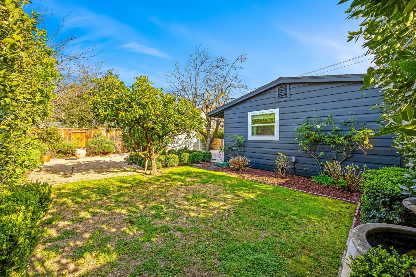 Detail Gallery Image 21 of 26 For 25 W Central Ave, Morgan Hill,  CA 95037 - 3 Beds | 2 Baths