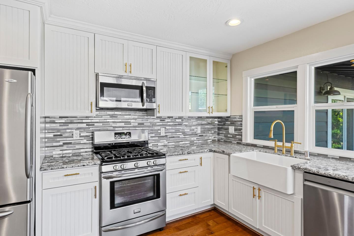 Detail Gallery Image 9 of 26 For 25 W Central Ave, Morgan Hill,  CA 95037 - 3 Beds | 2 Baths