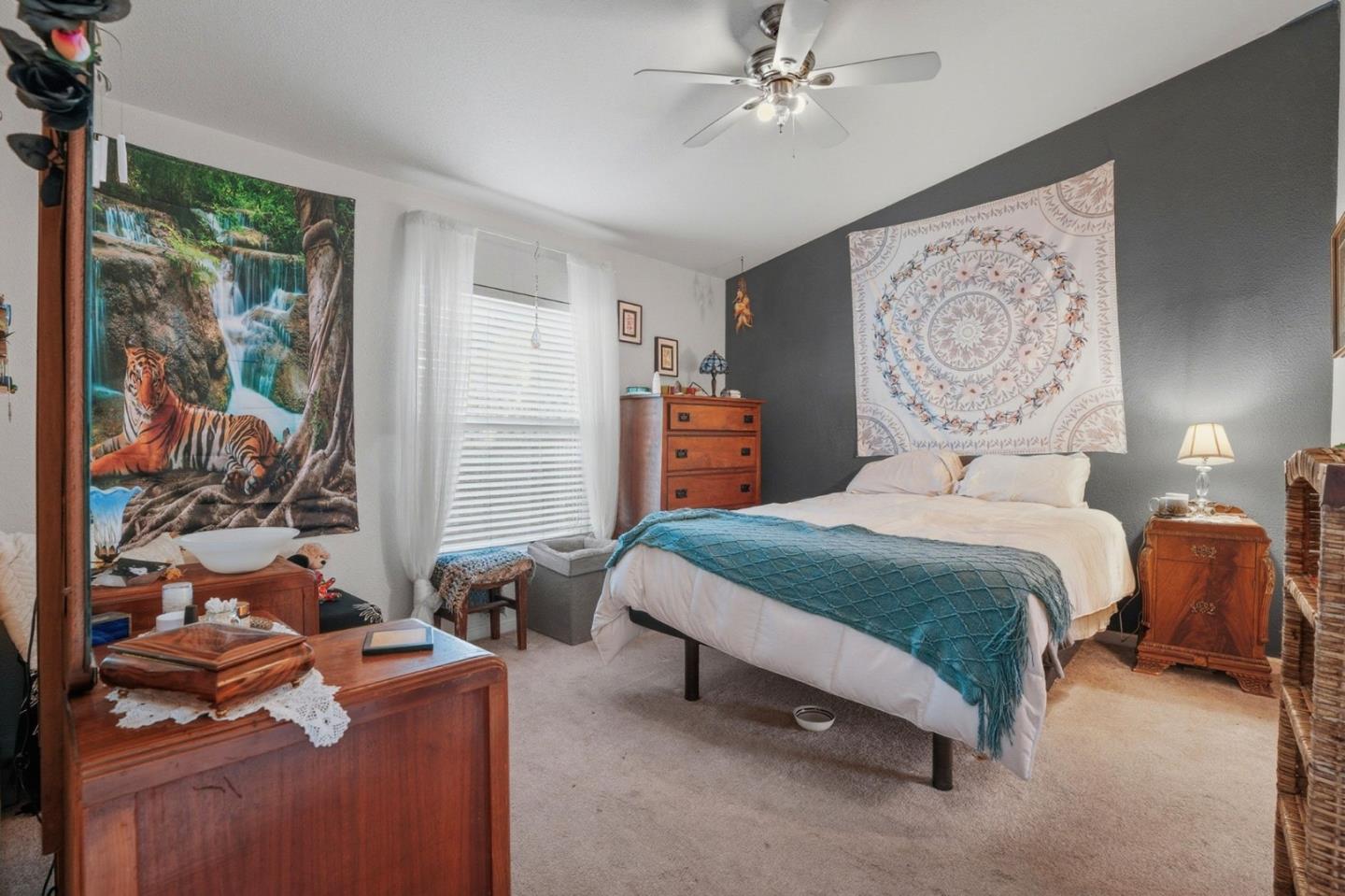 Detail Gallery Image 12 of 26 For 2053 E Bayshore Rd #55,  Redwood City,  CA 94063 - 4 Beds | 2 Baths