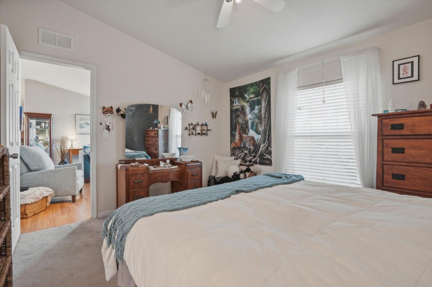 Detail Gallery Image 13 of 26 For 2053 E Bayshore Rd #55,  Redwood City,  CA 94063 - 4 Beds | 2 Baths