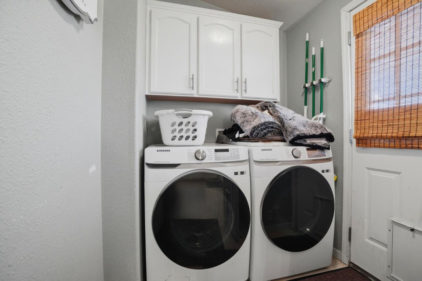 Detail Gallery Image 19 of 26 For 2053 E Bayshore Rd #55,  Redwood City,  CA 94063 - 4 Beds | 2 Baths