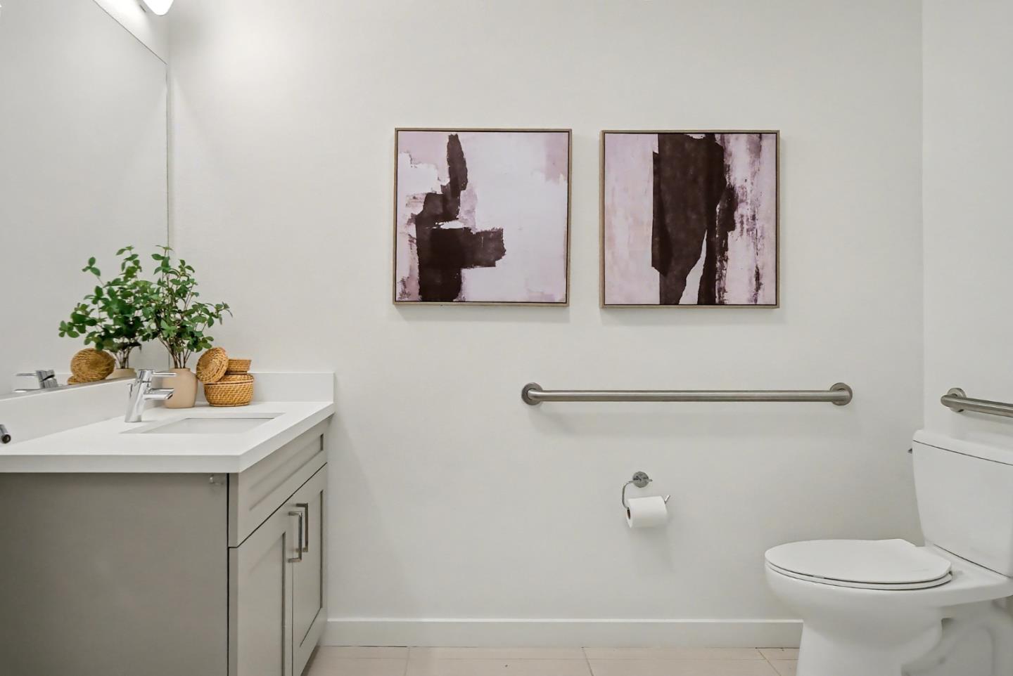 Detail Gallery Image 8 of 19 For 400 El Camino Real #107,  Belmont,  CA 94002 - 3 Beds | 2/1 Baths