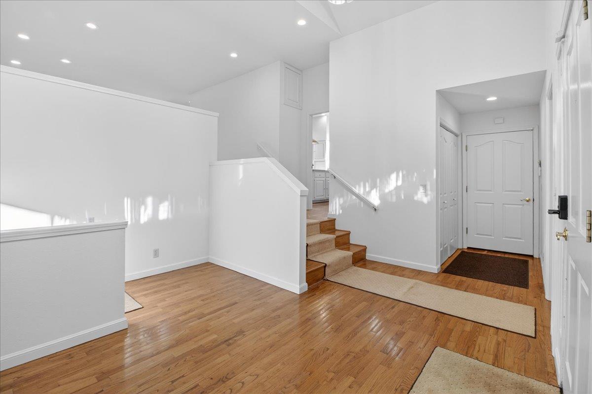 Detail Gallery Image 10 of 75 For 11827 Saddle Rd, Monterey,  CA 93940 - 3 Beds | 2/1 Baths