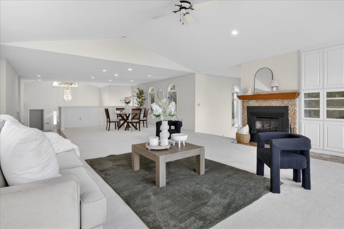 Detail Gallery Image 17 of 75 For 11827 Saddle Rd, Monterey,  CA 93940 - 3 Beds | 2/1 Baths