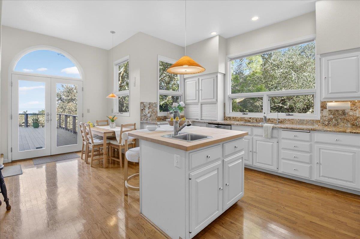 Detail Gallery Image 28 of 75 For 11827 Saddle Rd, Monterey,  CA 93940 - 3 Beds | 2/1 Baths