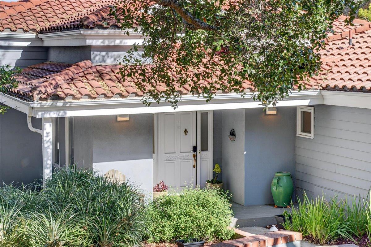 Detail Gallery Image 9 of 75 For 11827 Saddle Rd, Monterey,  CA 93940 - 3 Beds | 2/1 Baths