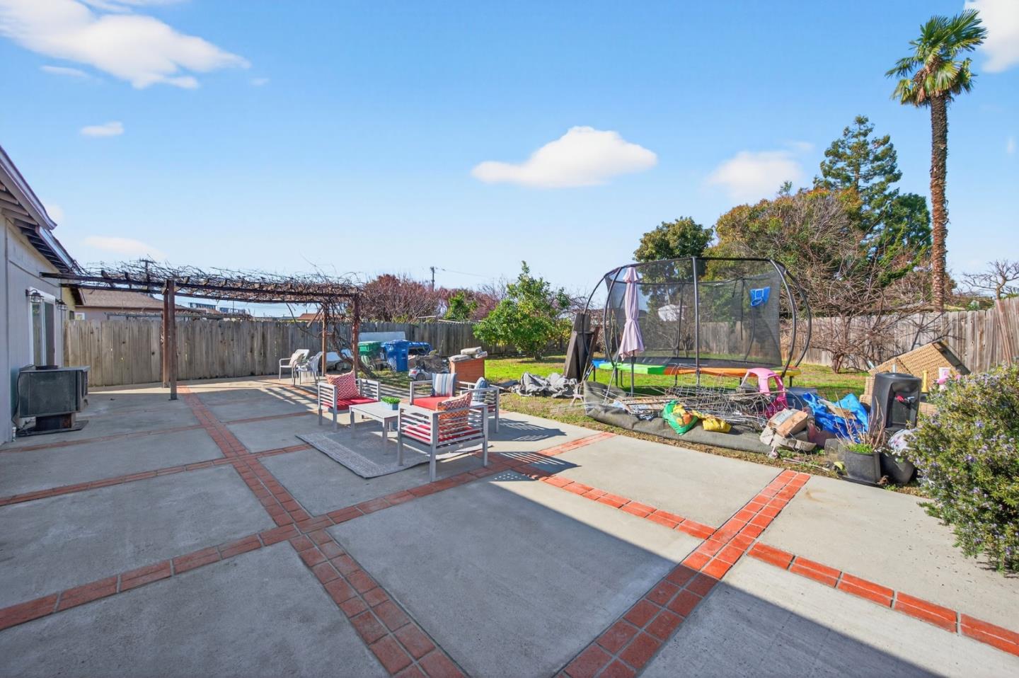 Detail Gallery Image 39 of 45 For 1131 Bishop Ave, Hayward,  CA 94544 - 3 Beds | 2 Baths