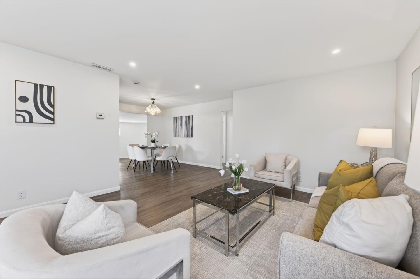 Detail Gallery Image 8 of 45 For 1131 Bishop Ave, Hayward,  CA 94544 - 3 Beds | 2 Baths