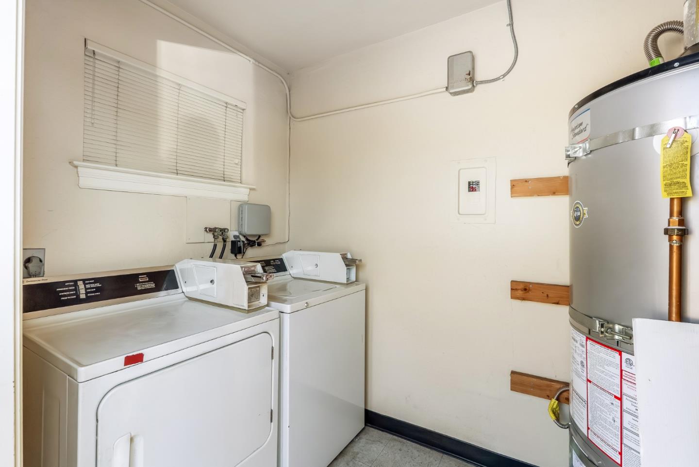 Detail Gallery Image 9 of 9 For 1560 Albatross Dr, Sunnyvale,  CA 94087 - – Beds | – Baths