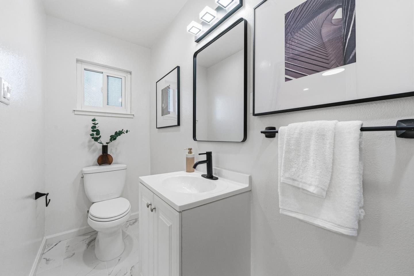 Detail Gallery Image 16 of 37 For 716 Kiely Blvd, Santa Clara,  CA 95051 - 3 Beds | 2 Baths