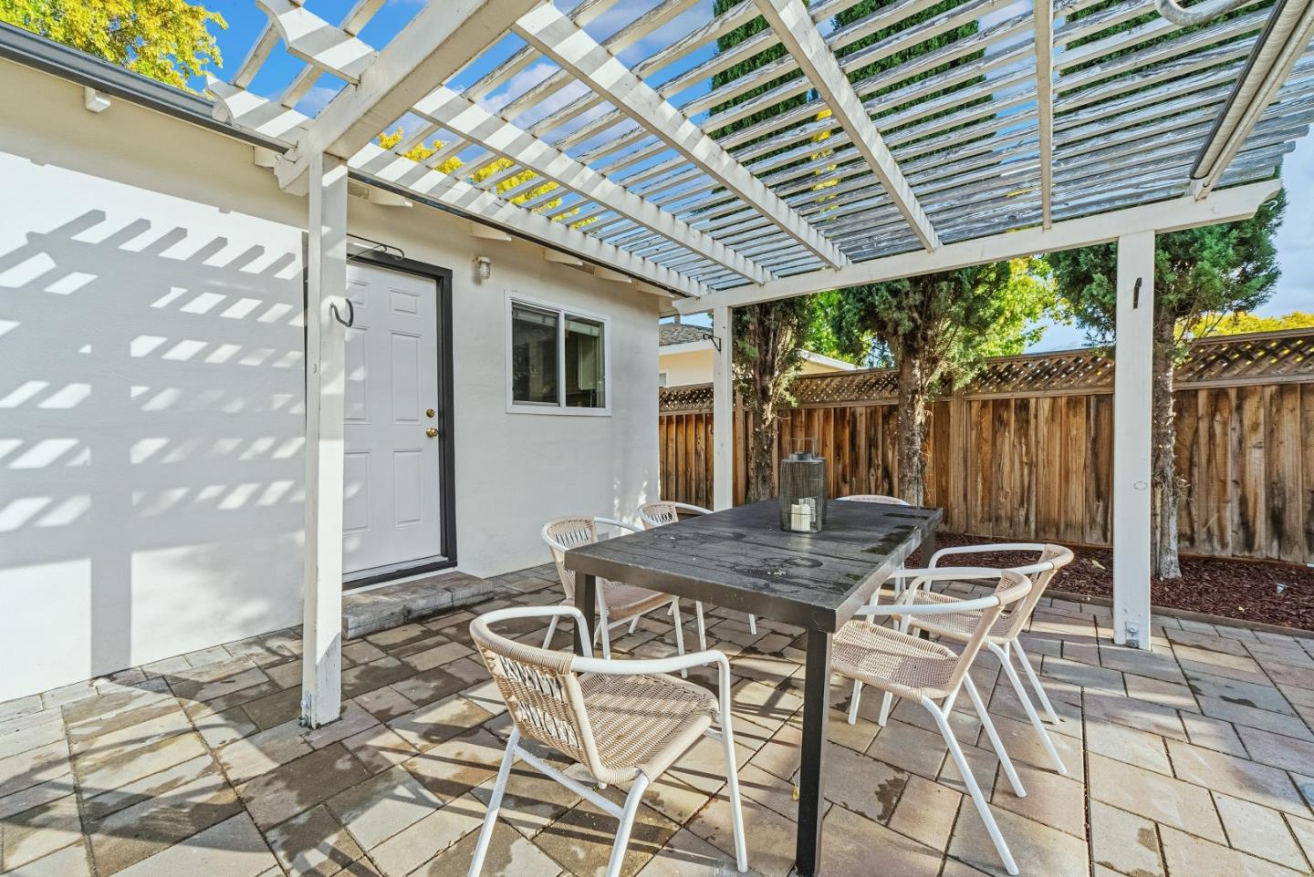 Detail Gallery Image 28 of 37 For 716 Kiely Blvd, Santa Clara,  CA 95051 - 3 Beds | 2 Baths