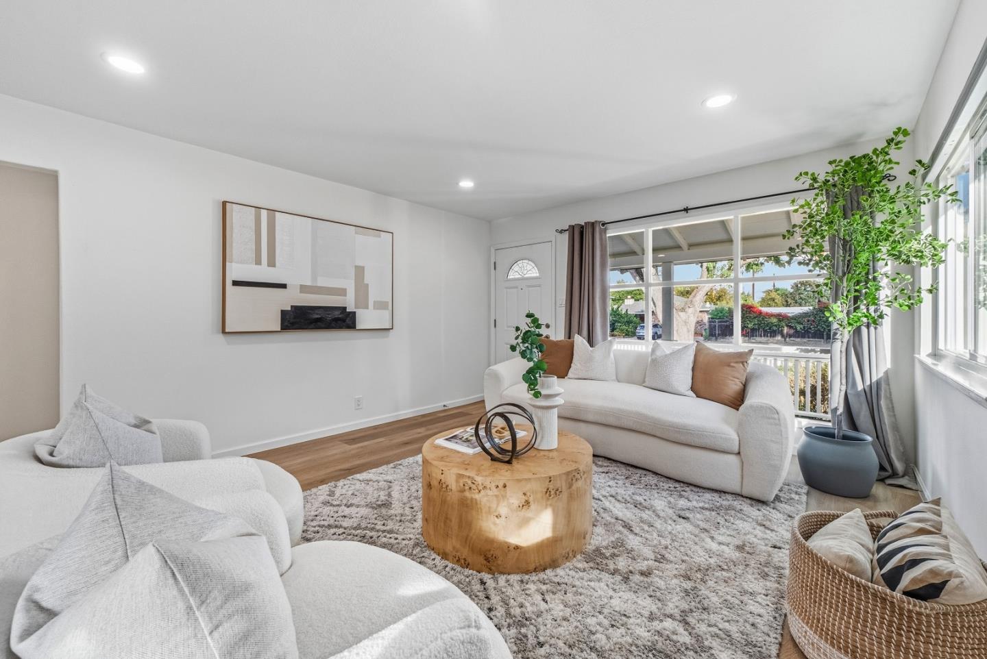 Detail Gallery Image 3 of 37 For 716 Kiely Blvd, Santa Clara,  CA 95051 - 3 Beds | 2 Baths