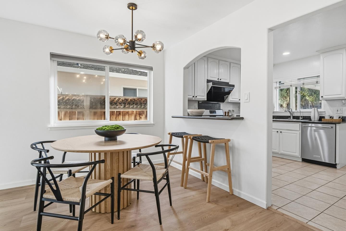 Detail Gallery Image 7 of 37 For 716 Kiely Blvd, Santa Clara,  CA 95051 - 3 Beds | 2 Baths