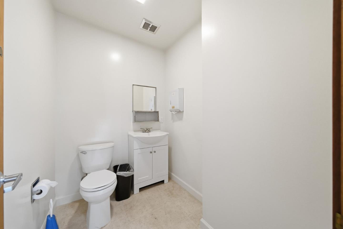 Detail Gallery Image 36 of 48 For Buchanan St, San Francisco,  CA 94115 - – Beds | – Baths