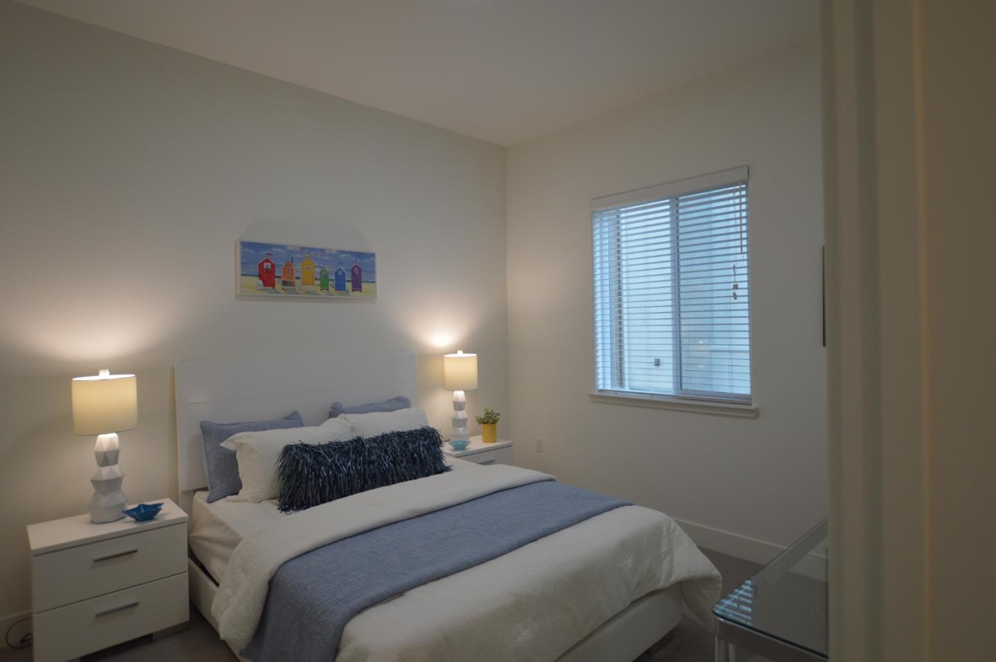 Detail Gallery Image 13 of 29 For 1918 Kilowatt Way #102,  Fremont,  CA 94539 - 4 Beds | 3/1 Baths