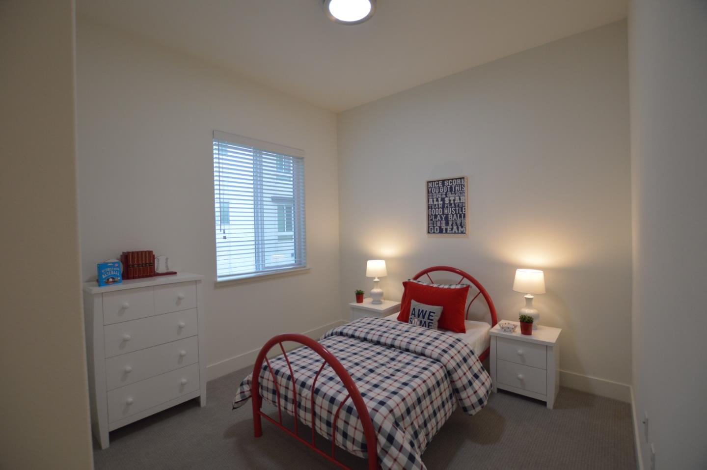 Detail Gallery Image 14 of 29 For 1918 Kilowatt Way #102,  Fremont,  CA 94539 - 4 Beds | 3/1 Baths