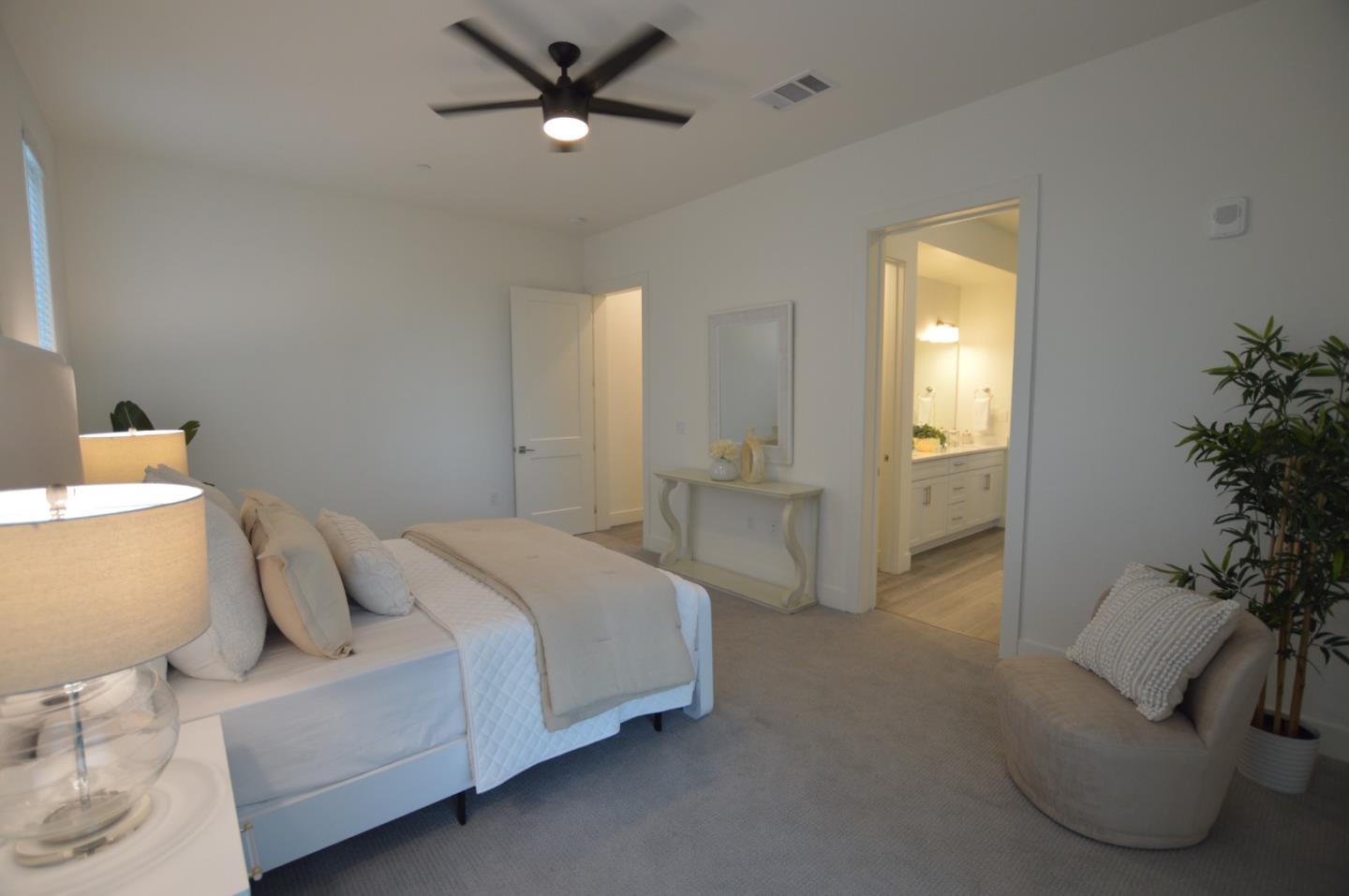 Detail Gallery Image 25 of 29 For 1918 Kilowatt Way #102,  Fremont,  CA 94539 - 4 Beds | 3/1 Baths