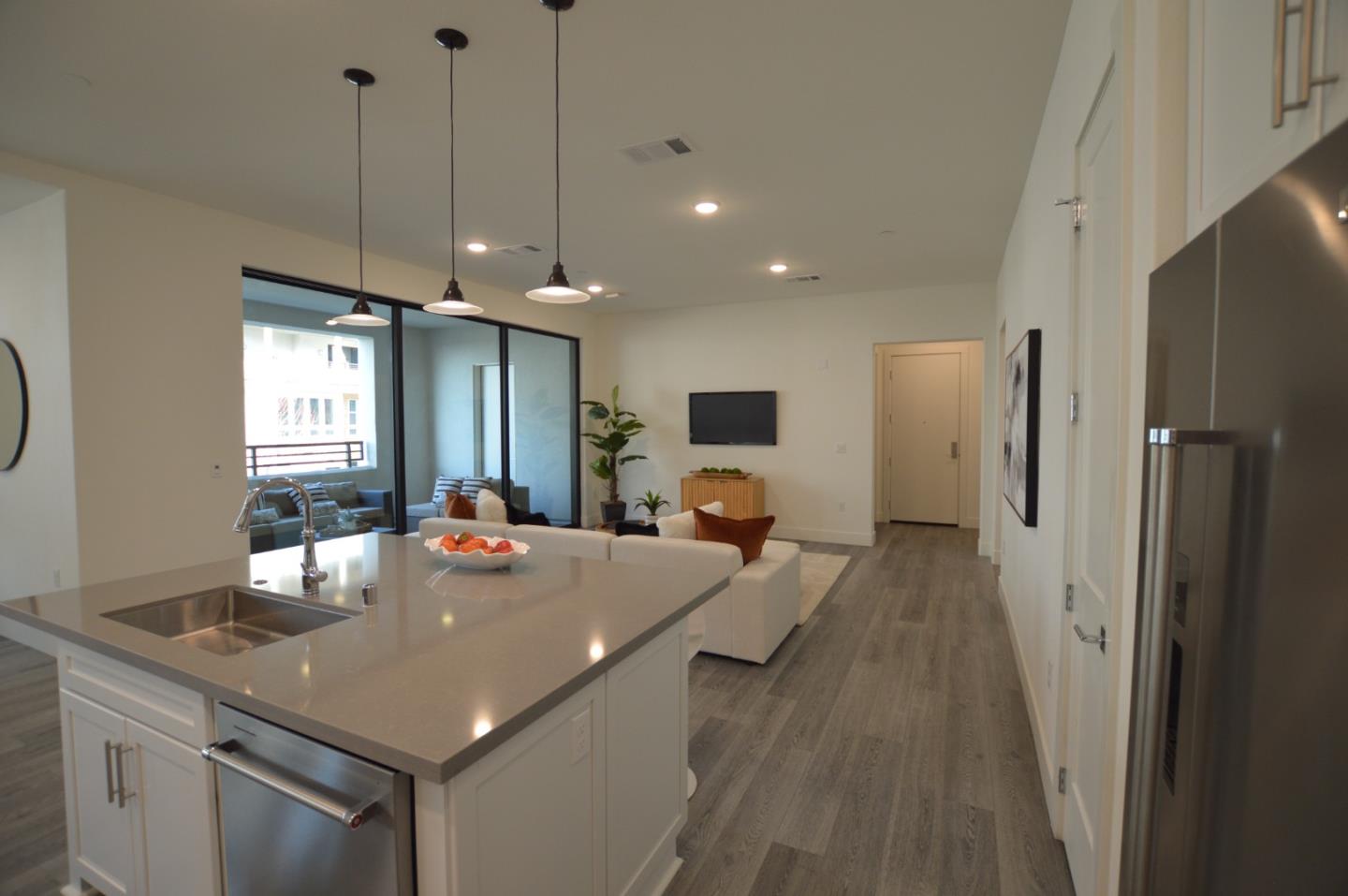 Detail Gallery Image 9 of 29 For 1918 Kilowatt Way #102,  Fremont,  CA 94539 - 4 Beds | 3/1 Baths