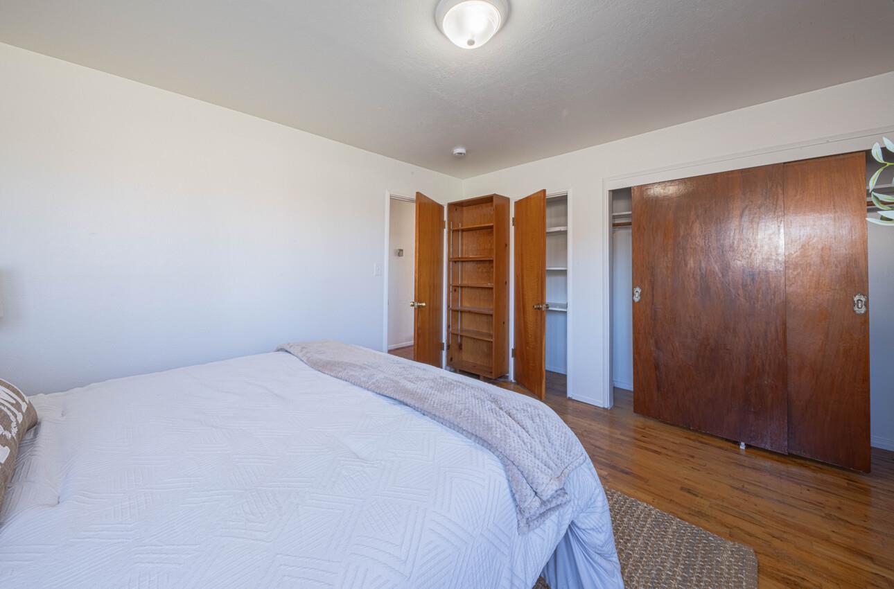 Detail Gallery Image 16 of 58 For 757 Middlefield Rd, Salinas,  CA 93906 - 7 Beds | 3/1 Baths