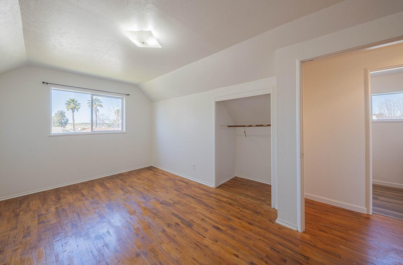 Detail Gallery Image 23 of 58 For 757 Middlefield Rd, Salinas,  CA 93906 - 7 Beds | 3/1 Baths