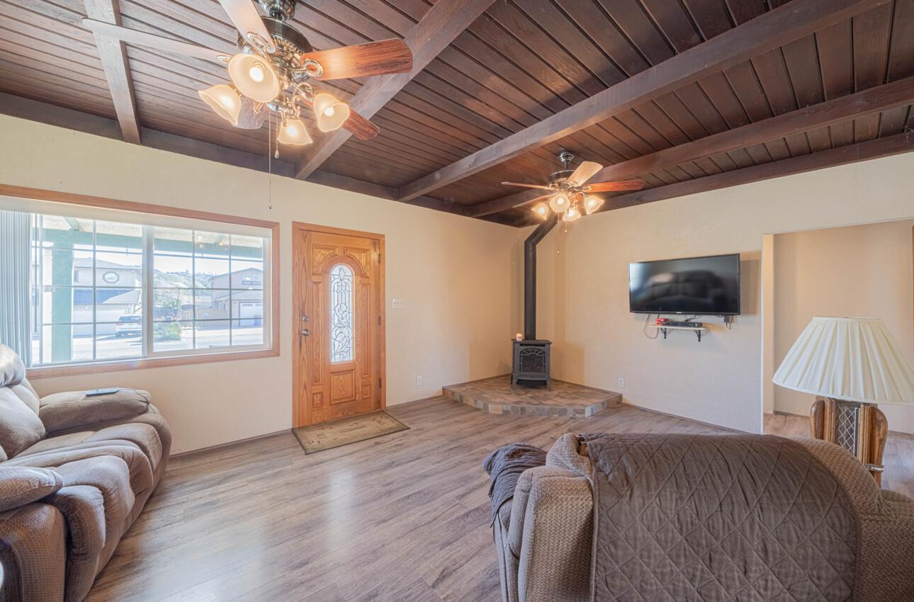 Detail Gallery Image 34 of 58 For 757 Middlefield Rd, Salinas,  CA 93906 - 7 Beds | 3/1 Baths