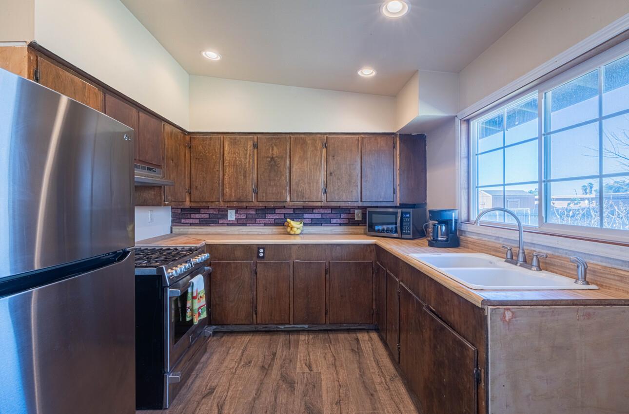 Detail Gallery Image 39 of 58 For 757 Middlefield Rd, Salinas,  CA 93906 - 7 Beds | 3/1 Baths