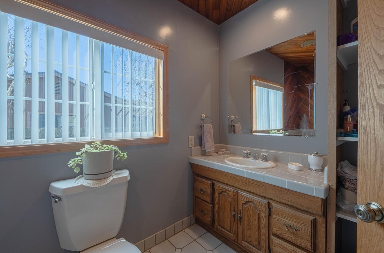 Detail Gallery Image 47 of 58 For 757 Middlefield Rd, Salinas,  CA 93906 - 7 Beds | 3/1 Baths