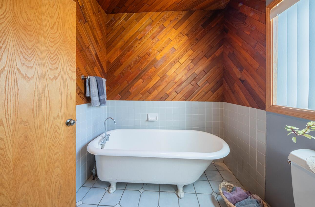 Detail Gallery Image 48 of 58 For 757 Middlefield Rd, Salinas,  CA 93906 - 7 Beds | 3/1 Baths