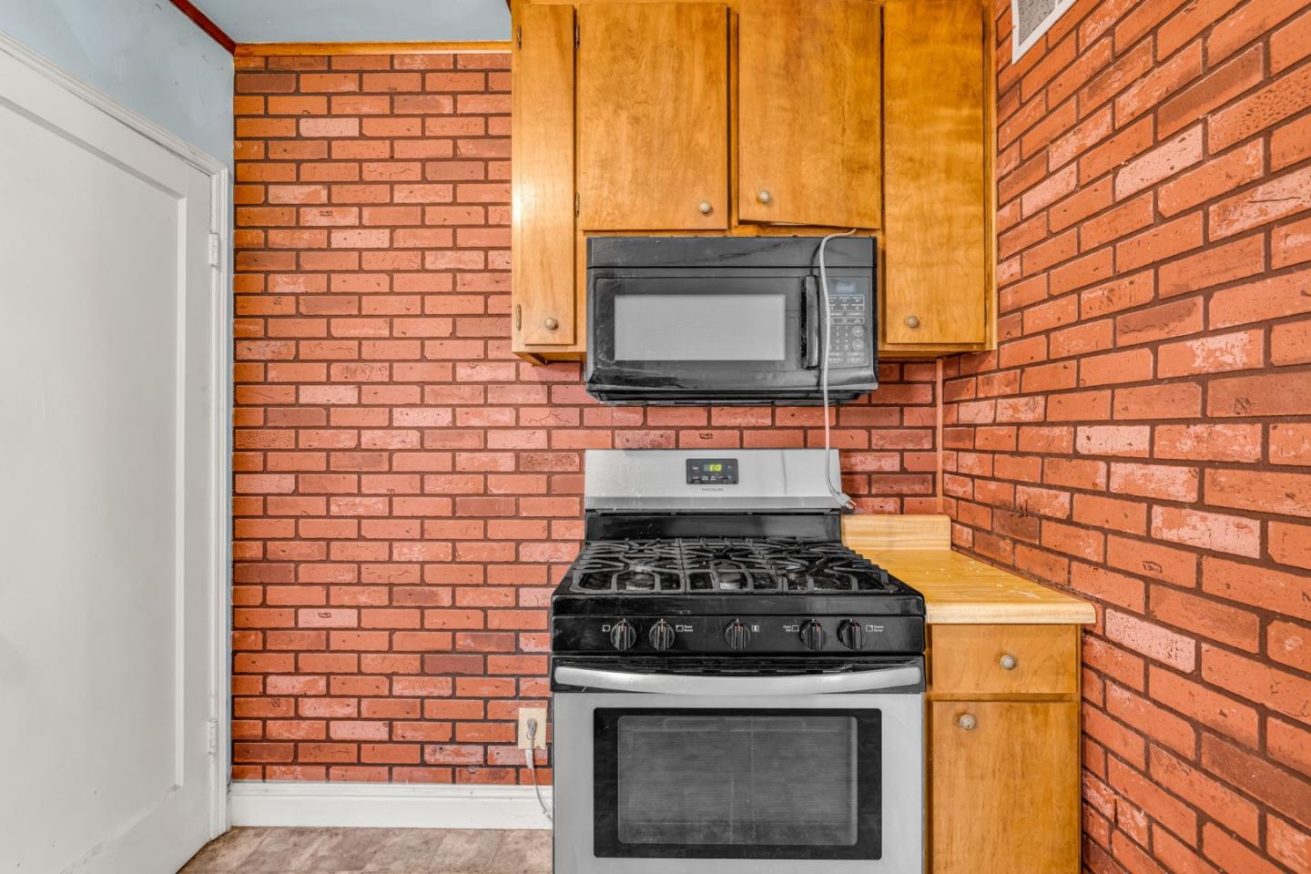 Detail Gallery Image 10 of 45 For 318 Taylor St, Fairfield,  CA 94533 - 3 Beds | 1 Baths