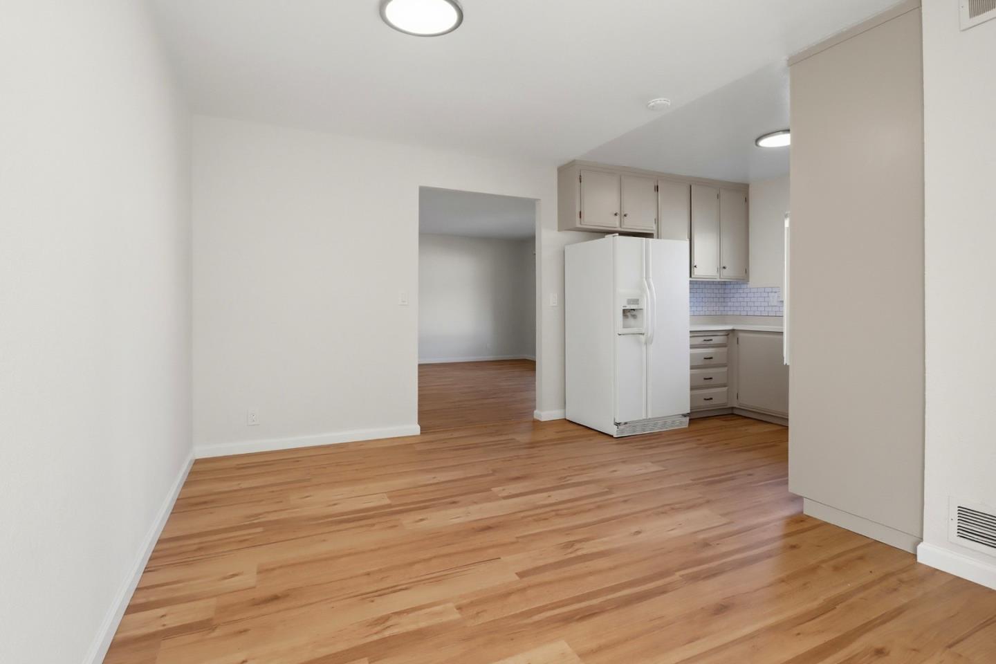 Detail Gallery Image 22 of 49 For 2657 Bon Bon Dr, San Jose,  CA 95148 - 3 Beds | 2 Baths