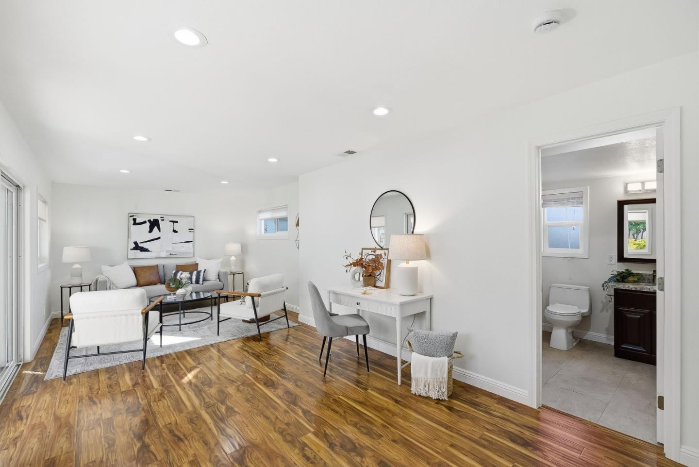 Detail Gallery Image 19 of 35 For 3170 Acorn Way, San Jose,  CA 95117 - 3 Beds | 2 Baths