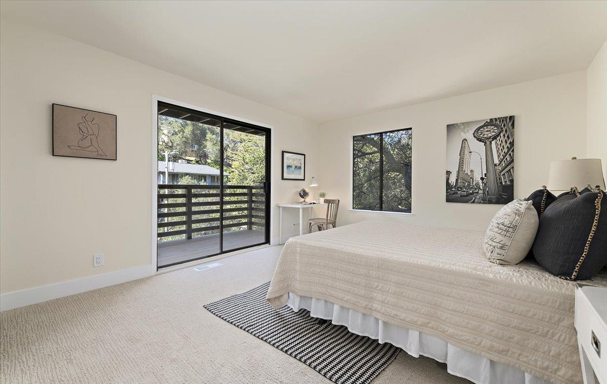 Detail Gallery Image 18 of 28 For 150 Winding Way, San Carlos,  CA 94070 - 4 Beds | 3/1 Baths