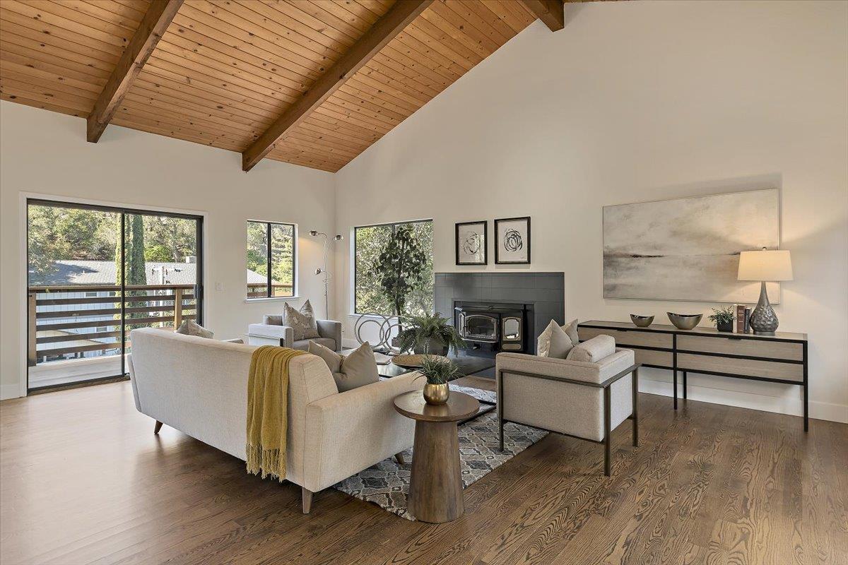 Detail Gallery Image 3 of 28 For 150 Winding Way, San Carlos,  CA 94070 - 4 Beds | 3/1 Baths