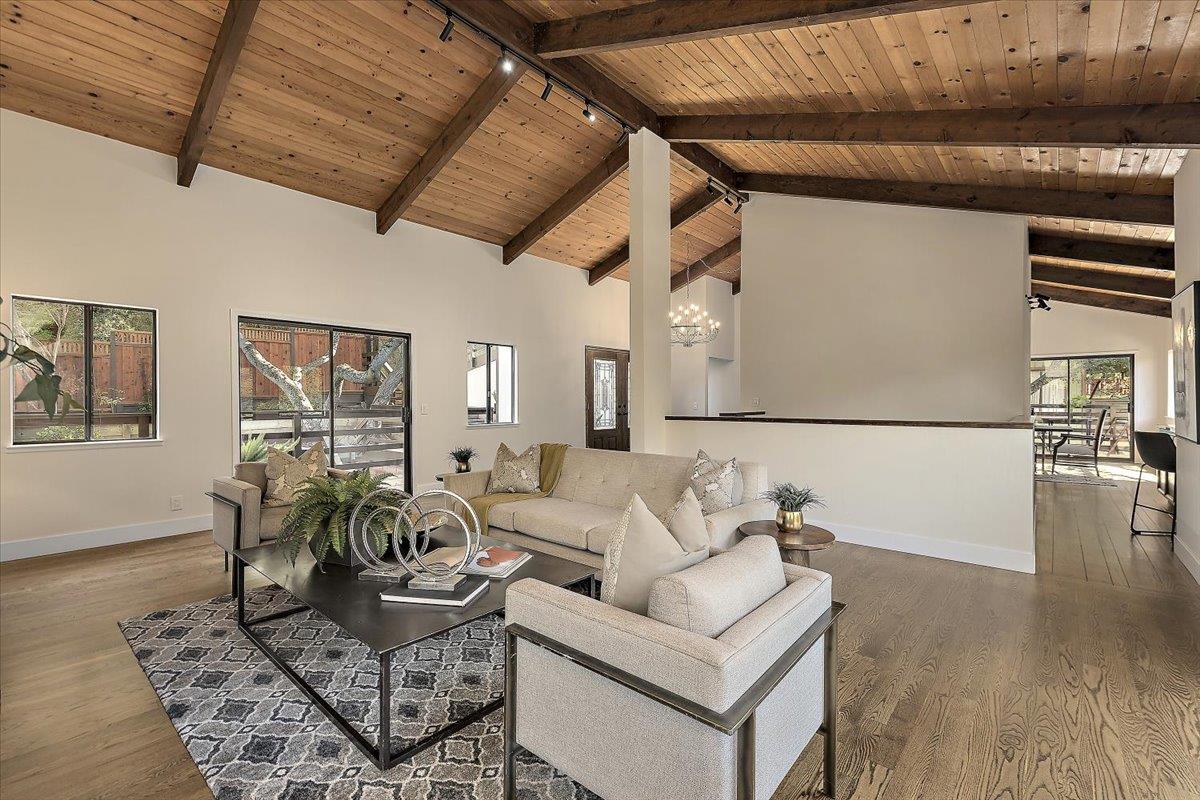 Detail Gallery Image 4 of 28 For 150 Winding Way, San Carlos,  CA 94070 - 4 Beds | 3/1 Baths