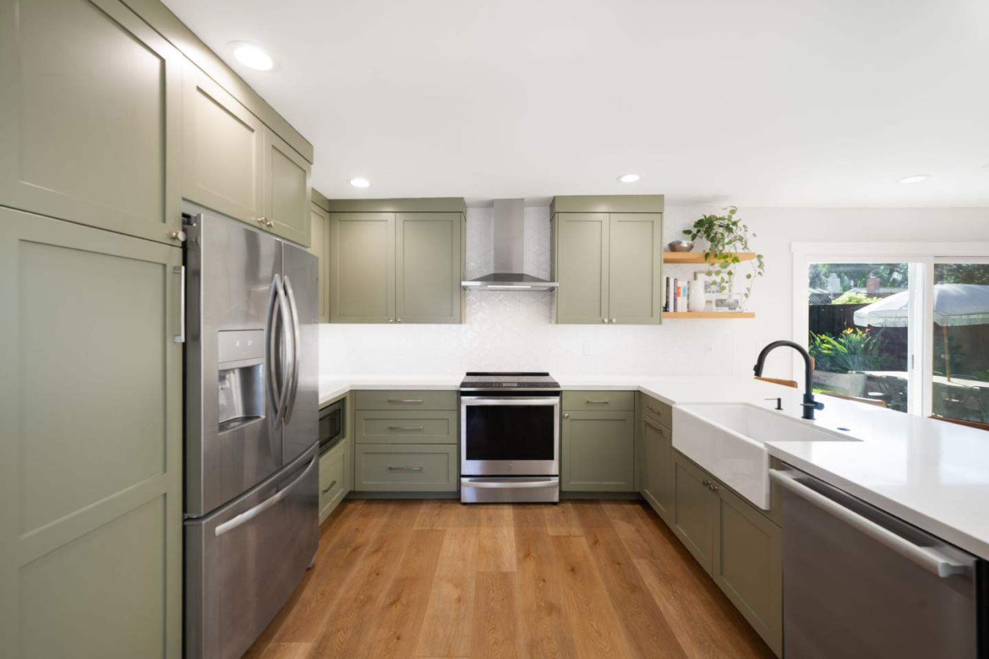 Detail Gallery Image 11 of 27 For 962 Edenbury Ln, San Jose,  CA 95136 - 4 Beds | 2 Baths