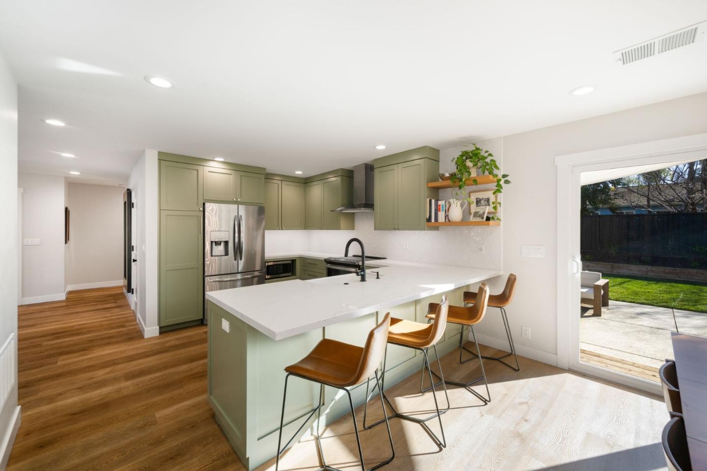 Detail Gallery Image 12 of 27 For 962 Edenbury Ln, San Jose,  CA 95136 - 4 Beds | 2 Baths