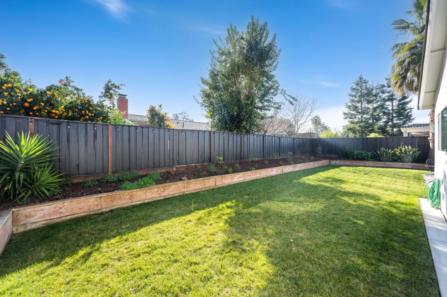 Detail Gallery Image 25 of 27 For 962 Edenbury Ln, San Jose,  CA 95136 - 4 Beds | 2 Baths