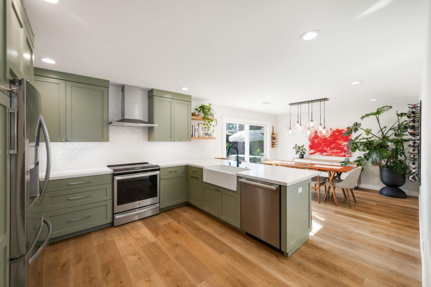 Detail Gallery Image 7 of 27 For 962 Edenbury Ln, San Jose,  CA 95136 - 4 Beds | 2 Baths