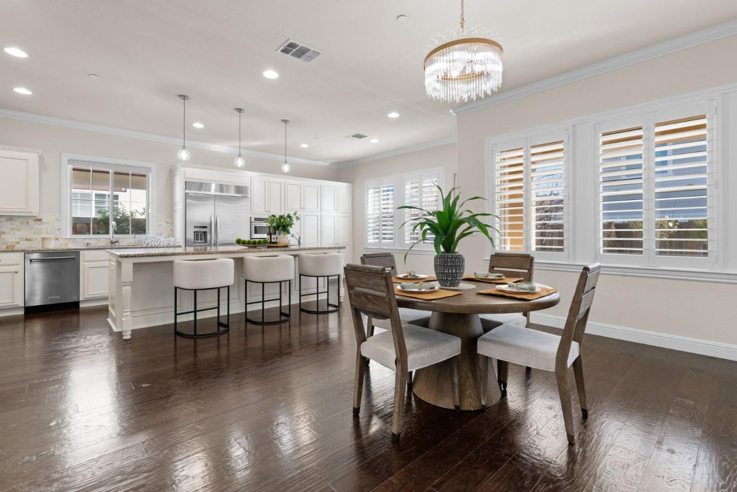 Detail Gallery Image 13 of 49 For 742 Torreya Ave, Sunnyvale,  CA 94086 - 4 Beds | 2/1 Baths