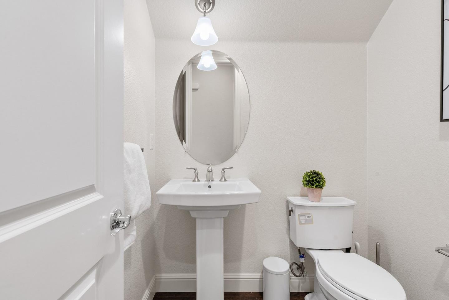 Detail Gallery Image 20 of 49 For 742 Torreya Ave, Sunnyvale,  CA 94086 - 4 Beds | 2/1 Baths