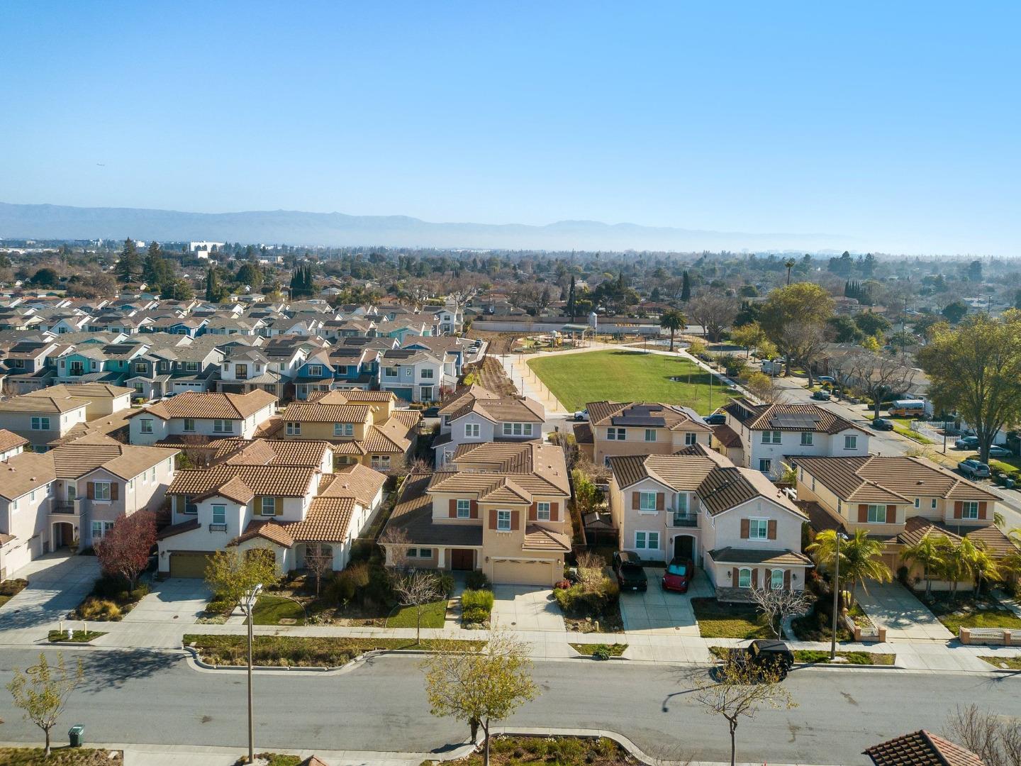 Detail Gallery Image 43 of 49 For 742 Torreya Ave, Sunnyvale,  CA 94086 - 4 Beds | 2/1 Baths