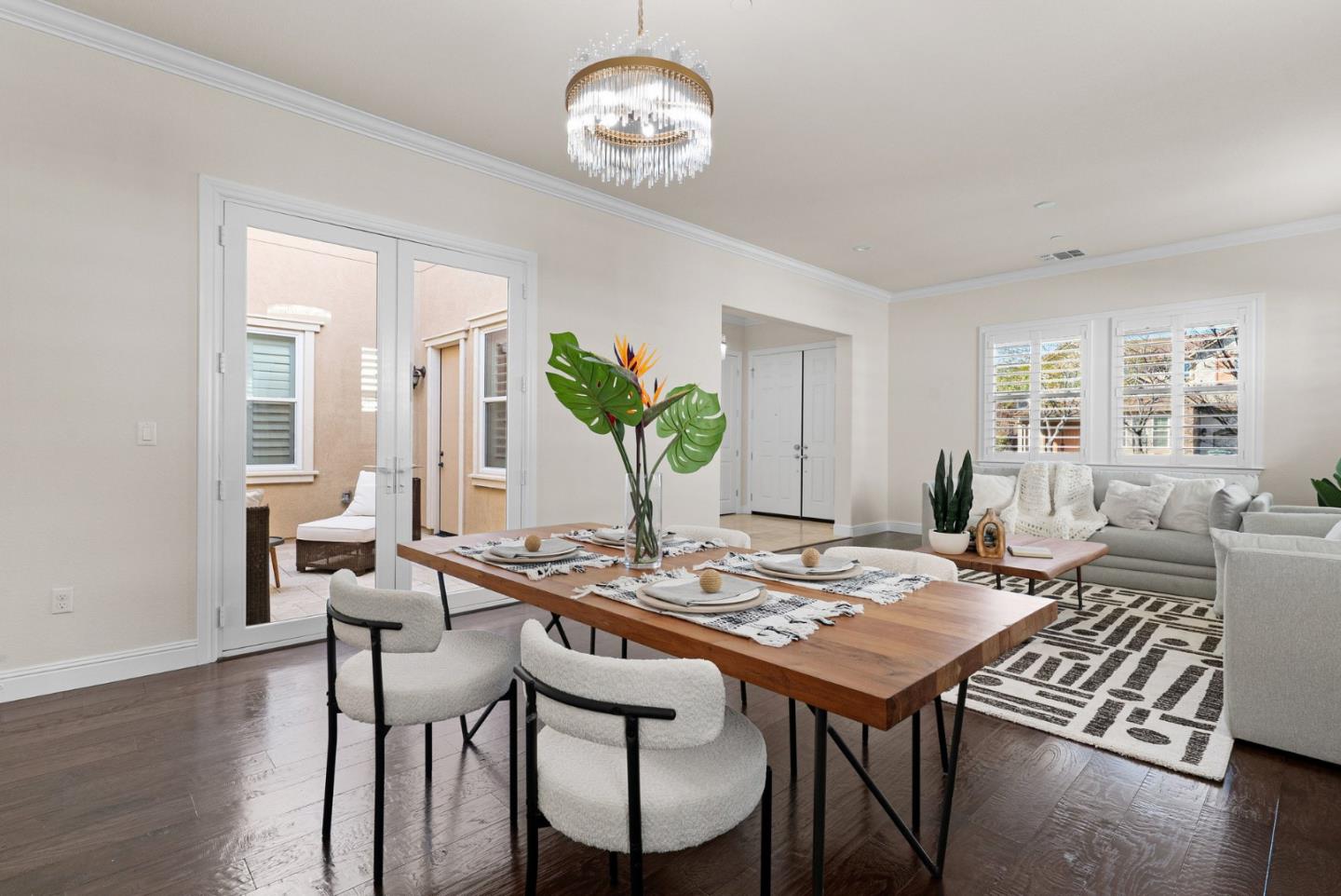 Detail Gallery Image 7 of 49 For 742 Torreya Ave, Sunnyvale,  CA 94086 - 4 Beds | 2/1 Baths