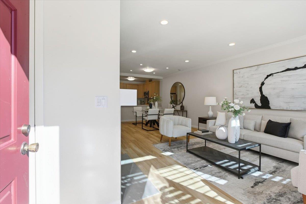 Detail Gallery Image 9 of 36 For 3627 Cabernet Vineyards Cir, San Jose,  CA 95117 - 2 Beds | 2/1 Baths