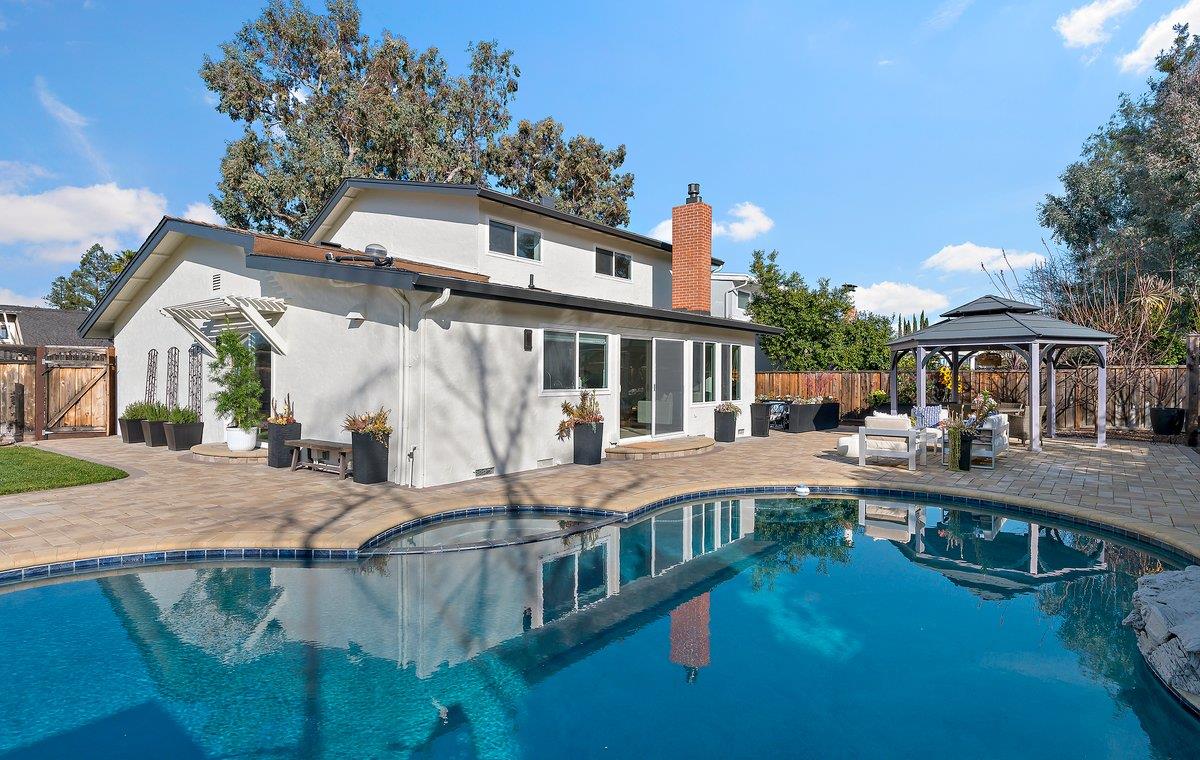 Detail Gallery Image 12 of 26 For 1276 Nancarrow Way, San Jose,  CA 95120 - 4 Beds | 2/1 Baths