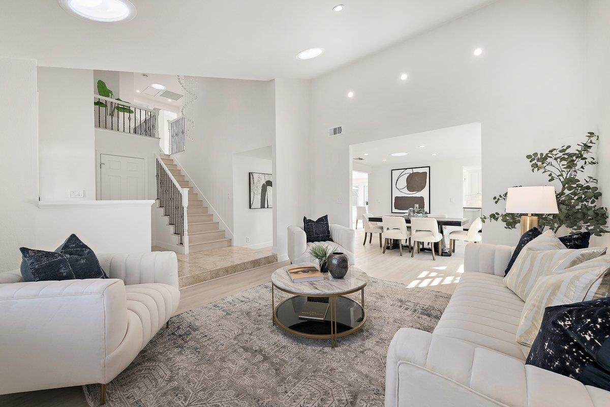 Detail Gallery Image 3 of 26 For 1276 Nancarrow Way, San Jose,  CA 95120 - 4 Beds | 2/1 Baths