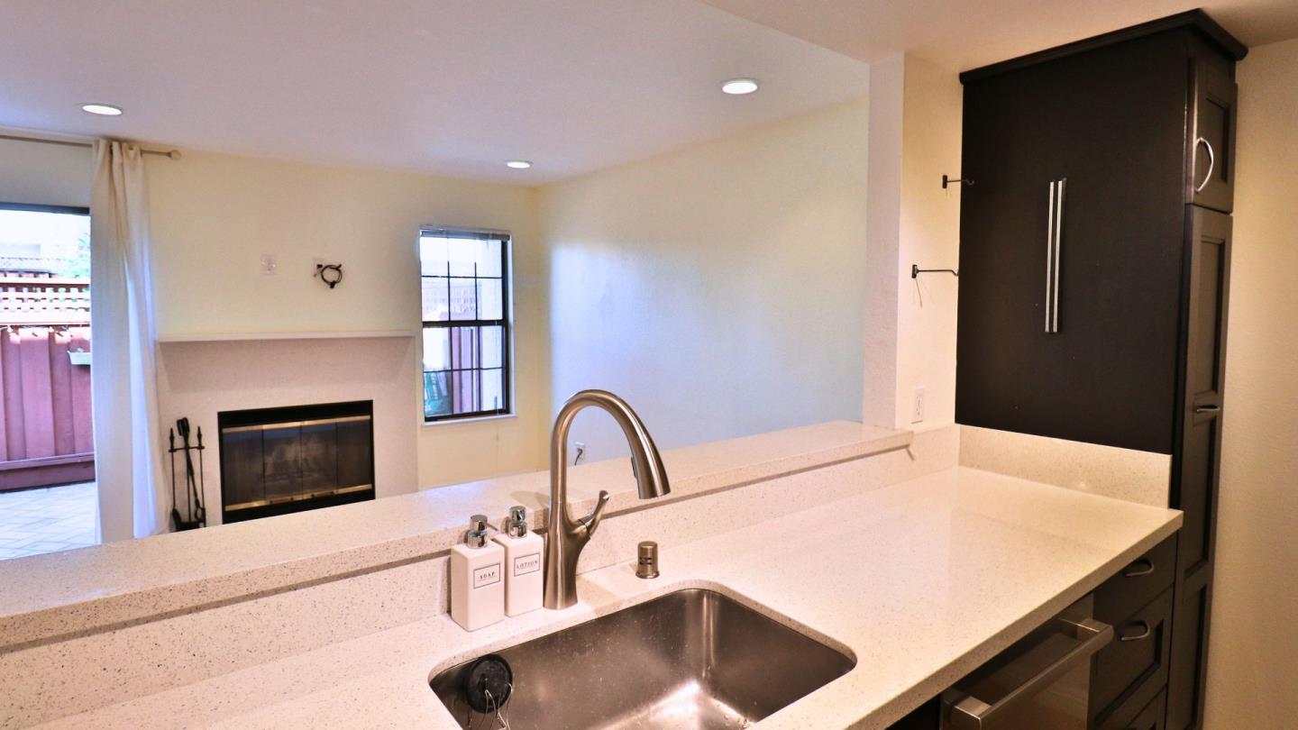 Detail Gallery Image 12 of 38 For 322 W Sunnyoaks Ave, Campbell,  CA 95008 - 2 Beds | 1/1 Baths